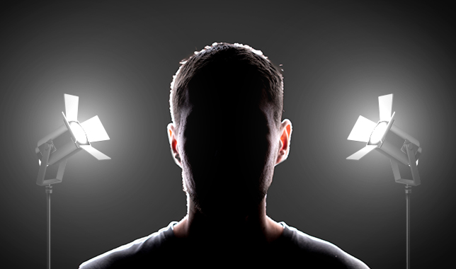 Does being under bright lights make it look more noticeable?