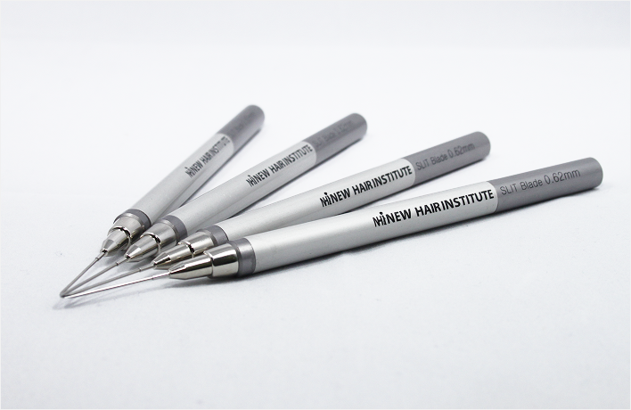 Because the pores are created delicately and transplanted without bleeding, scarring and swelling are minimal, resulting in a quick recovery starting the day after surgery.