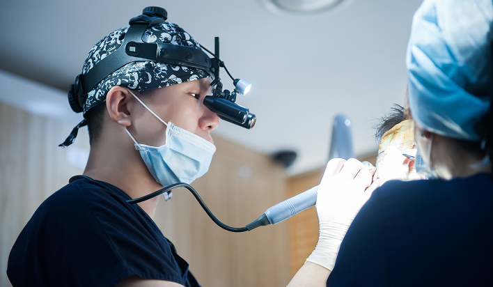 High density slit transplant with 10x loupe